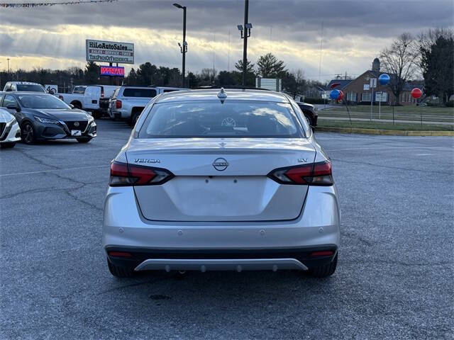 2023 Nissan Versa SV