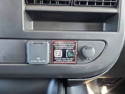 2025 Chevrolet Express 3500