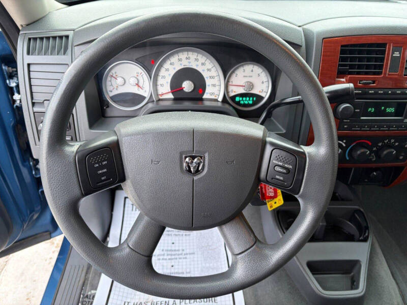 2005 Dodge Dakota SLT