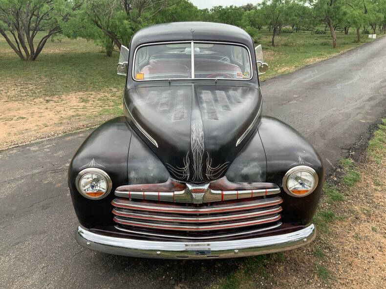 1946 Ford Deluxe