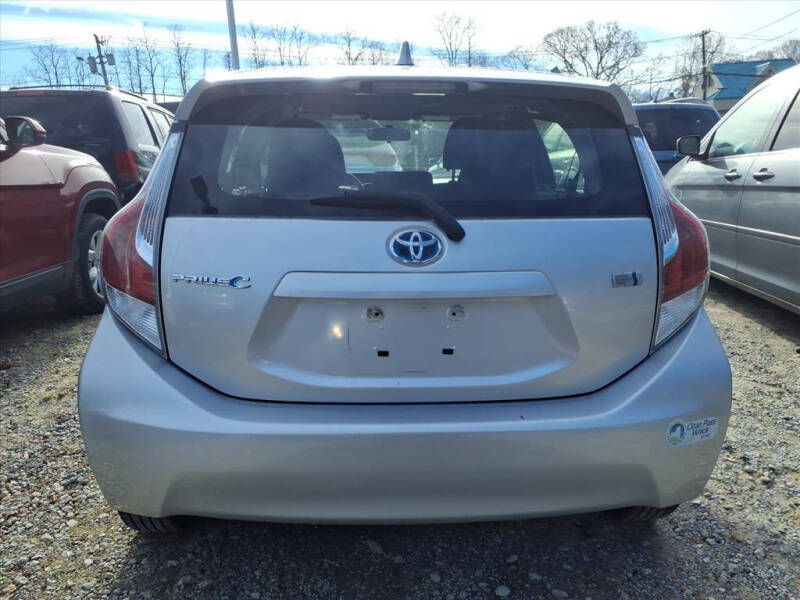 2015 Toyota Prius c Two