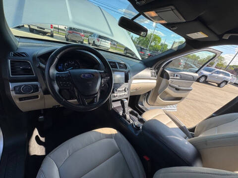 2017 Ford Explorer Platinum