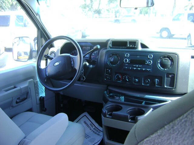2011 Ford E-Series E-350 SD XL