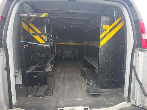 2023 Chevrolet Express 2500