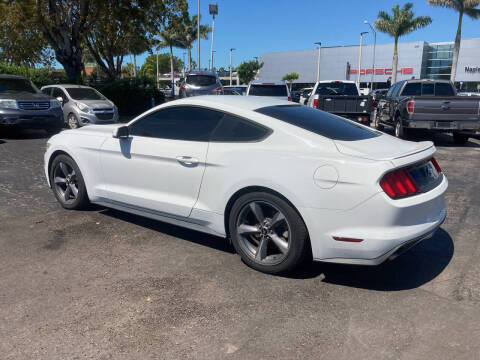 2015 Ford Mustang V6