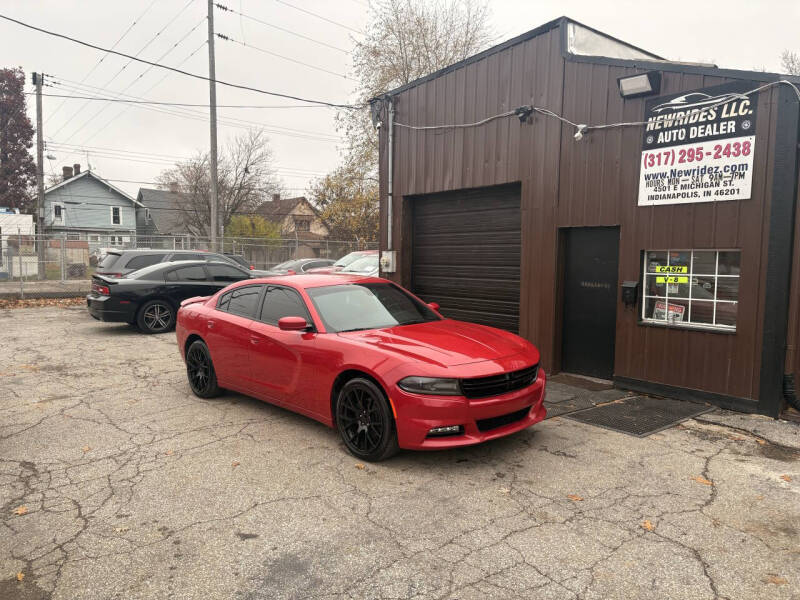 2016 Dodge Charger SXT's photo