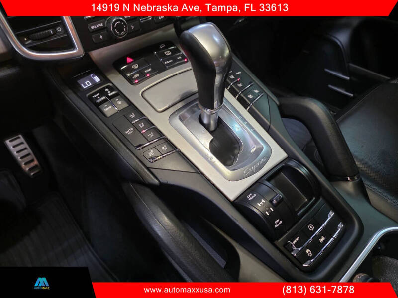 2016 Porsche Cayenne S