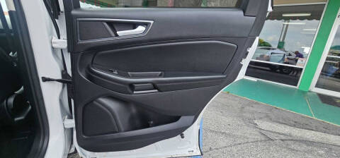 2020 Ford Edge SE
