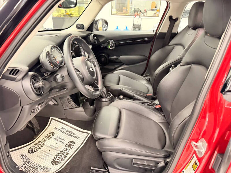 2017 MINI Hardtop 4 Door Cooper