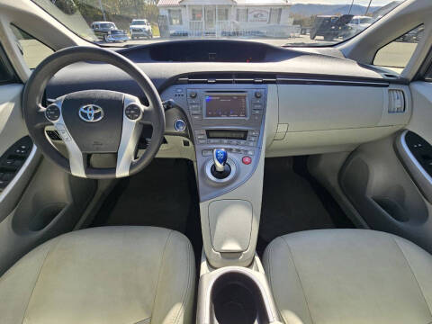 2015 Toyota Prius Two
