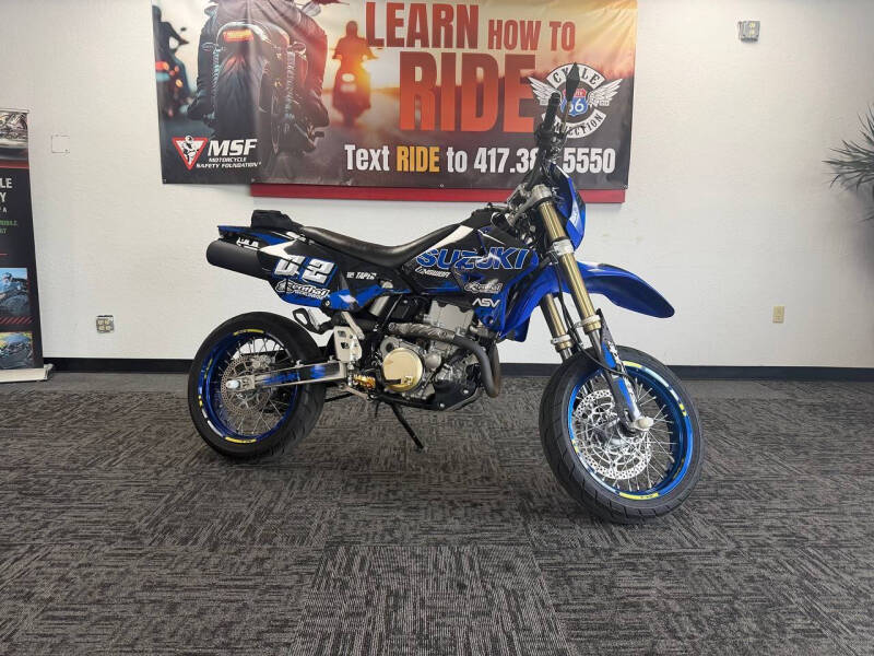 2024 Suzuki DR-Z400SM