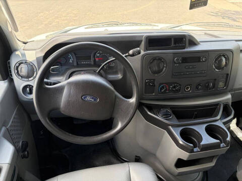 2009 Ford E-Series E-150