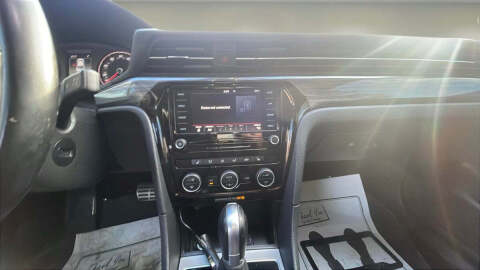 2020 Volkswagen Passat R-Line