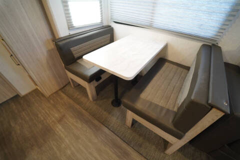 2024 Cruiser RV Shadow Cruiser 280QBS