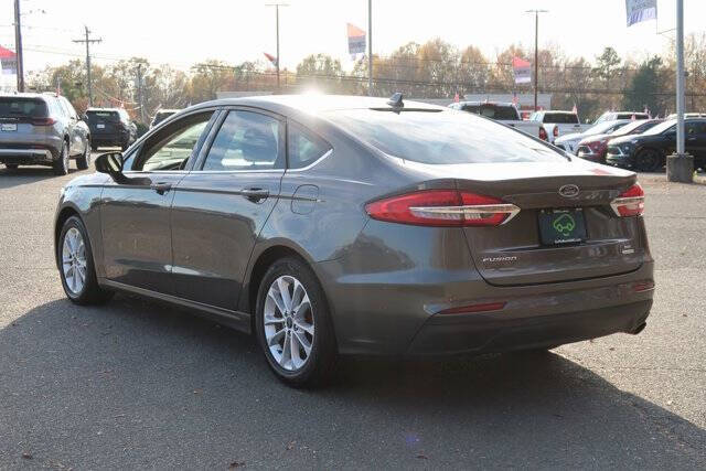 2020 Ford Fusion SE