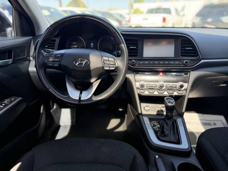 2020 Hyundai Elantra