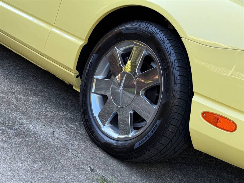 2002 Ford Thunderbird Deluxe