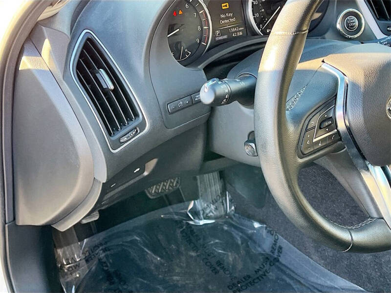 2022 Infiniti Q50 Luxe