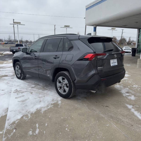 2025 Toyota RAV4 Hybrid XLE