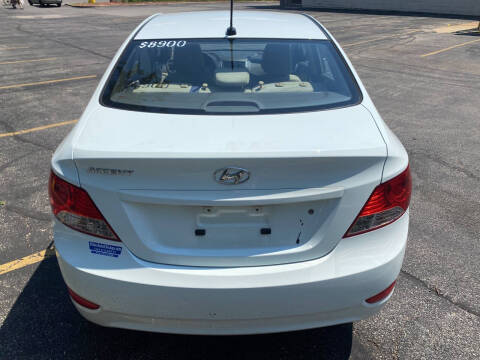 2013 Hyundai Accent GLS