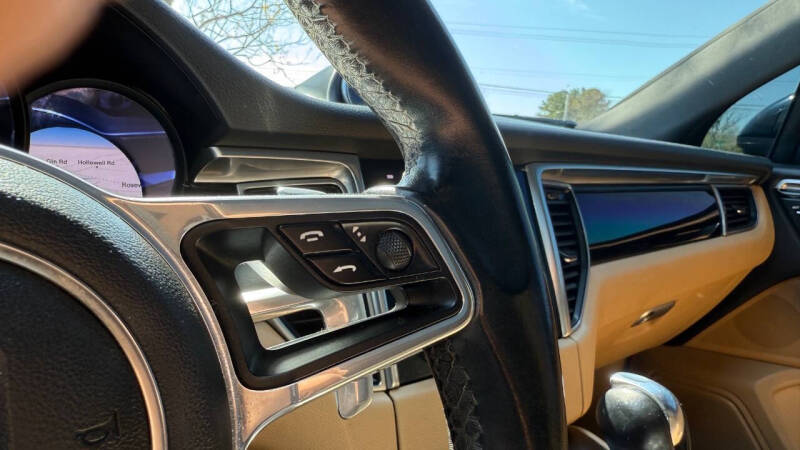 2018 Porsche Macan