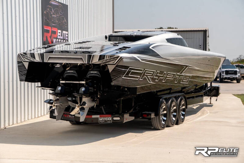 2019 Outerlimits SV43