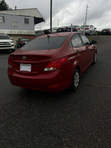 2017 Hyundai Accent SE