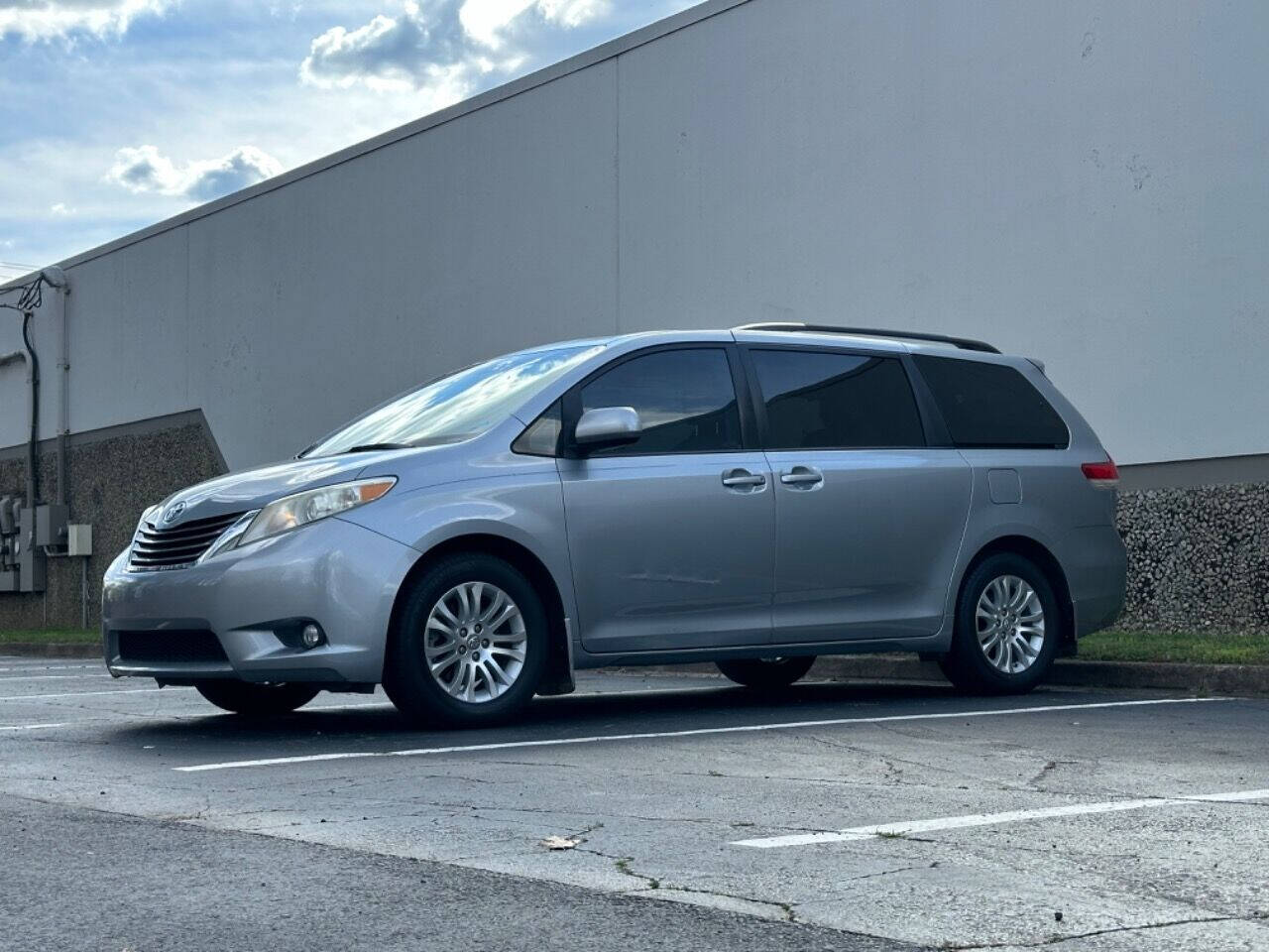 2013 Toyota Sienna for sale at Prompt Luxury Cars LLC in Austell, GA