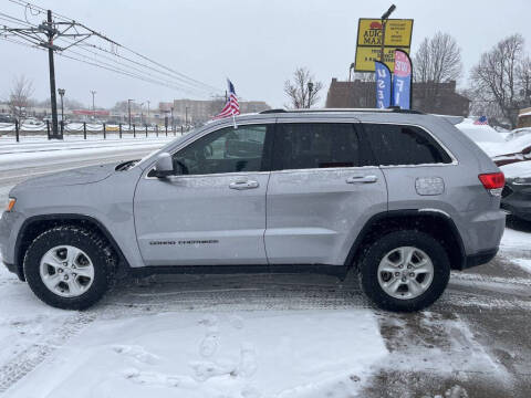 2017 Jeep Grand Cherokee Laredo