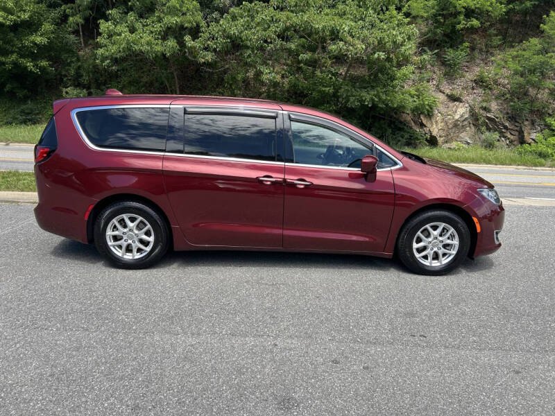 2020 Chrysler Pacifica Touring