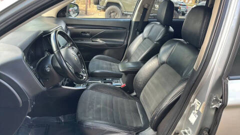 2020 Mitsubishi Outlander