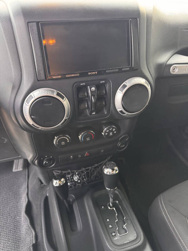 2016 Jeep Wrangler Unlimited Sahara