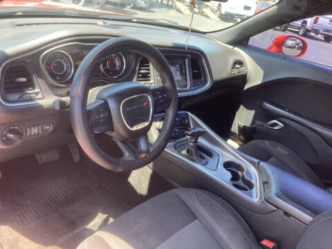 2015 Dodge Challenger SXT