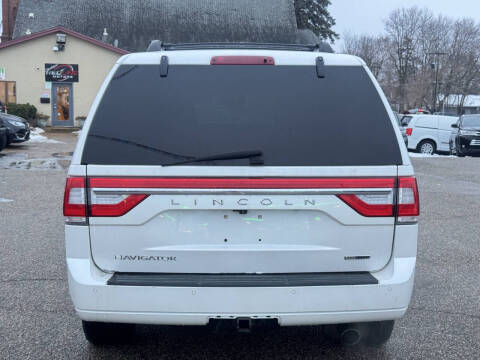 2016 Lincoln Navigator Select