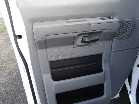 2011 Ford E-Series E-250