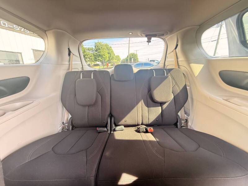 2017 Chrysler Pacifica Touring