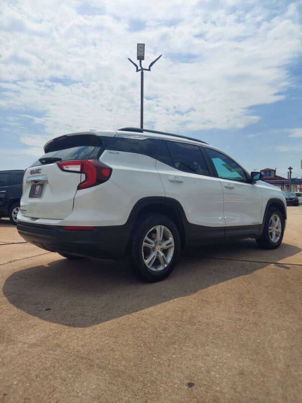 2022 GMC Terrain SLE