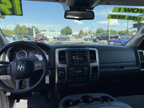 2019 RAM 1500 Classic SLT