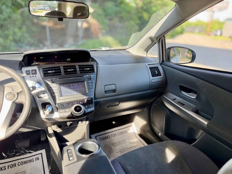 2012 Toyota Prius v Two