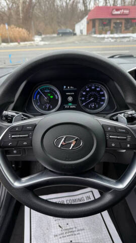 2022 Hyundai Sonata Hybrid Blue