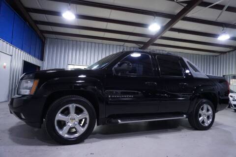 2009 Chevrolet Avalanche for sale at SOUTHWEST AUTO CENTER INC in Houston TX