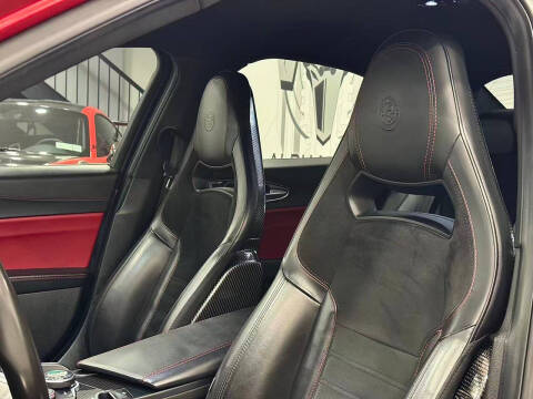 2017 Alfa Romeo Giulia Quadrifoglio