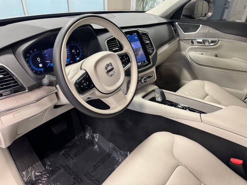 2024 Volvo XC90 B6 Plus Bright Theme 7P