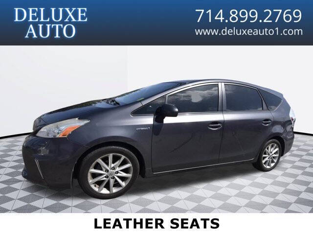2014 Toyota Prius v Five