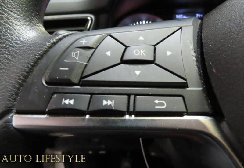 2017 Nissan Rogue Sport S