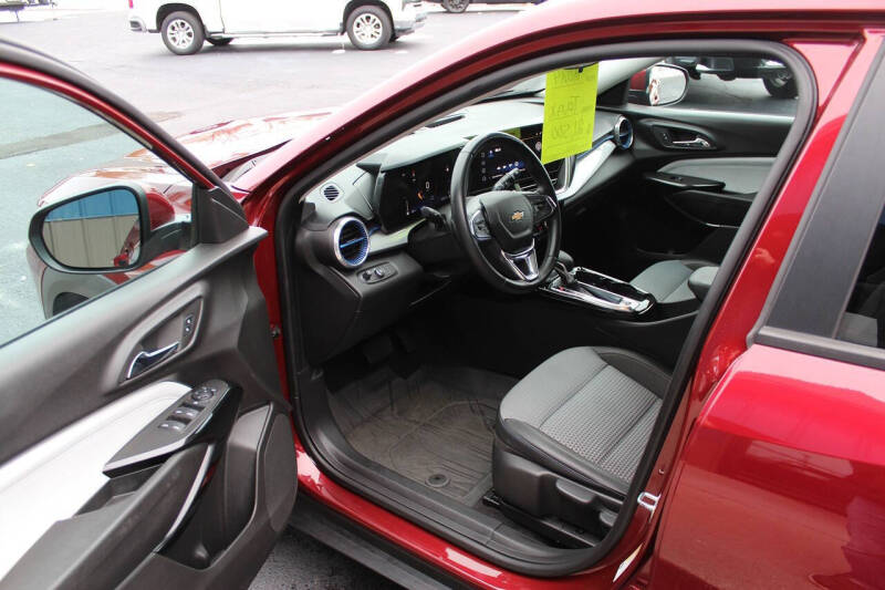 2024 Chevrolet Trax LT