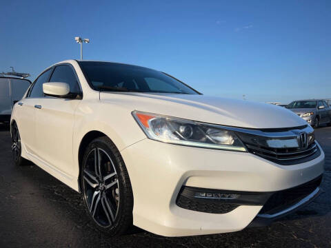 2017 Honda Accord for sale at VIP Auto Sales & Service in Franklin OH