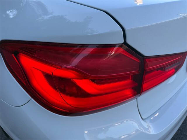 2018 BMW 5 Series 530i