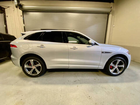 2019 Jaguar F-PACE S