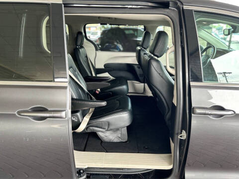 2019 Chrysler Pacifica Touring L
